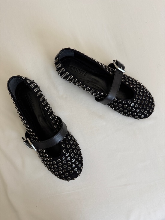 SCHUTZ Shoes - SCHUTZ Eiza Shine ballet Flats in Nubuck Black size 6.5